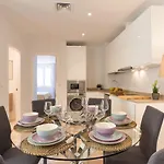 Urbe10 Atarazanas Premium 2 Bedrooms Apartment 9